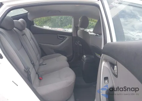 2016 Hyundai Elantra Se z USA, uszkodzony, nr VIN 5NPDH4AE3GH745592